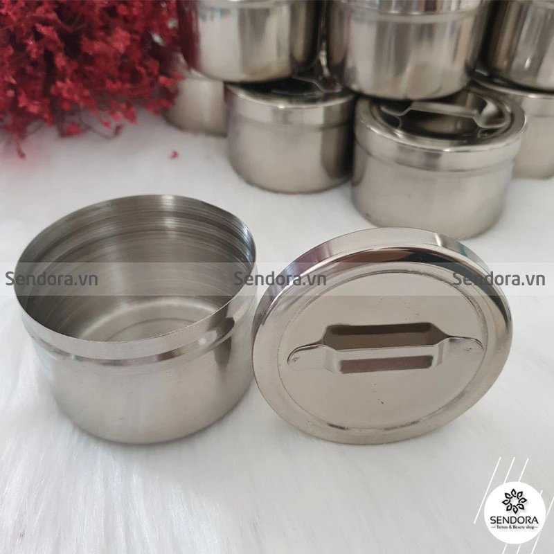 Chất liệu inox bền, không gỉ