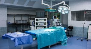giường phẫu thuật thẩm mỹ treo trần Sendora