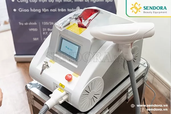 Máy laser xóa xăm mini ND Yag HMTR-2108 có tuổi thọ 300.000 shots