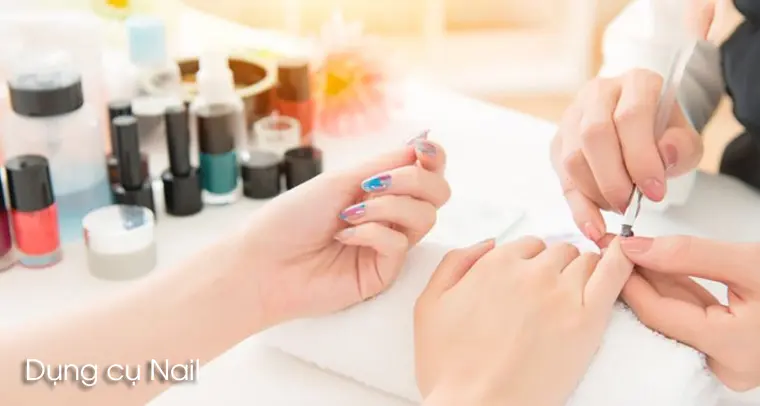 8 dụng cụ phải có cho 1 tiệm nail
