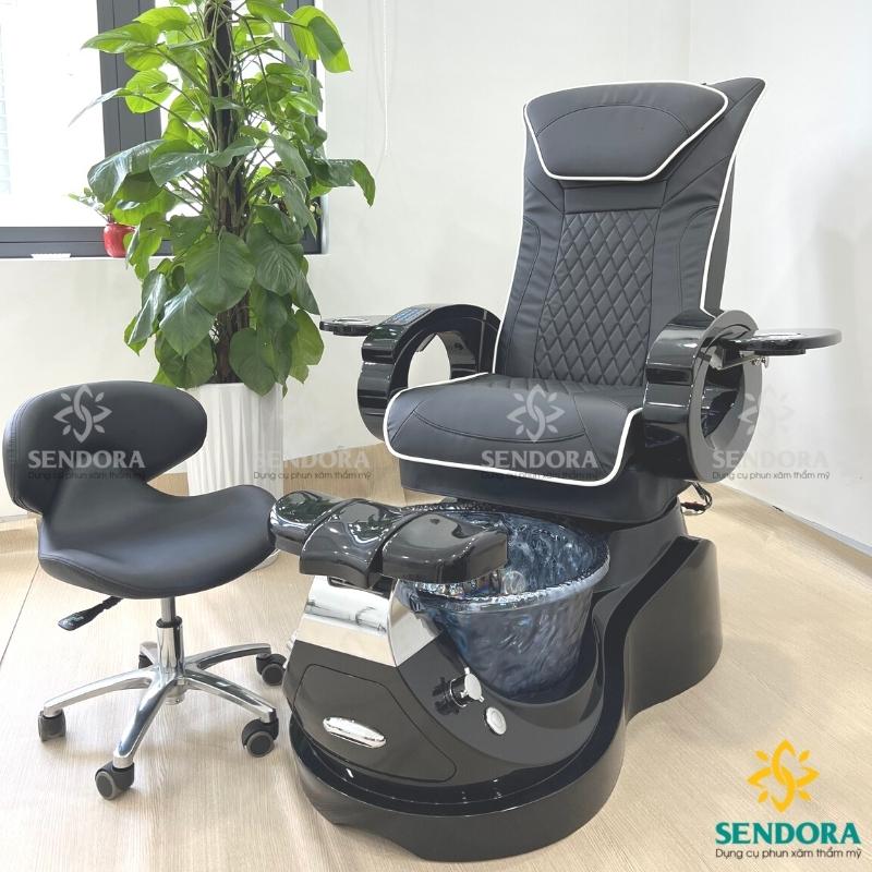 #4: Ghế Spa Pedicure cao cấp Hi-MEC mẫu 1 với 4 màu để bạn lựa chọn là Đen / Nâu / Hồng / Trắng, bồn rửa chân thủy tinh có hệ thống LED hỗ trợ liệu pháp điều trị sắc ký, da bọc nệm chống axeton, nắp bảo vệ ở phía trước chân đế giúp dễ dàng bảo trì, thay thế linh kiện bên trong ghế. Ghế Pedicure Spa cao cấp Hi-MEC mẫu 1 dùng hệ thống tạo xoáy nước không ống có nam châm.