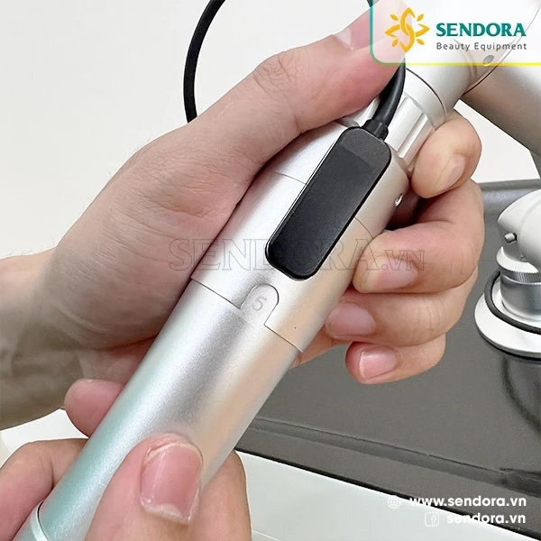 Chức năng thay đổi spotsize trên đầu điều trị