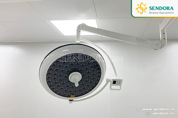 Đèn mổ treo trần 2 nhánh Full Led LED700/700 3 đèn phẫu thuật 2 nhánh Full Led LED700/700