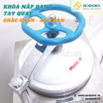 Khóa nắp dạng tay quay chắc chắn, đảm bảo an toàn