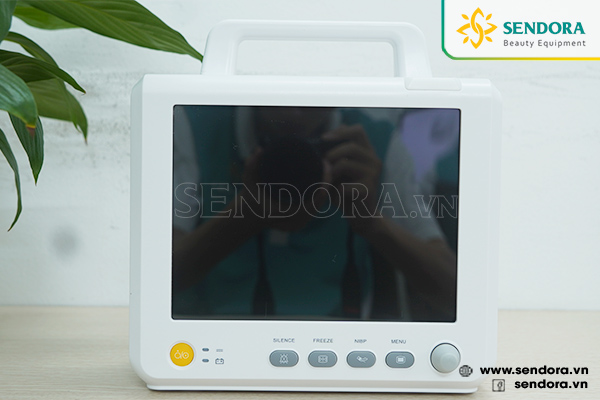 Máy monitor theo dõi bệnh nhân 5 thông số Yonker M8