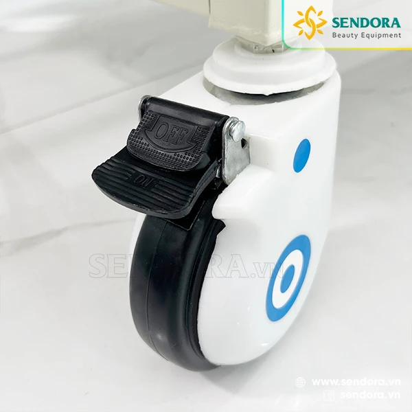 Bánh xe quay 360 độ