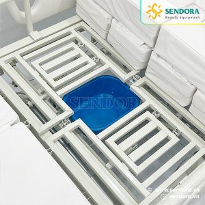 Giường y tế, giường hồi sức cấp cứu ICU chỉnh điện Hi-MEC HMNB-2030 13 Bô vệ sinh giúp bệnh nhân có thể vệ sinh ngay tại giường