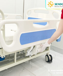 Giường y tế, giường hồi sức cấp cứu ICU chỉnh điện Hi-MEC HMNB-2030 15 Lan can được sản xuất bằng nhựa ABS có thể nâng hạ dễ dàng