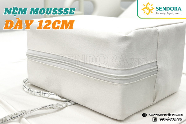 Nệm mousse dày 12cm mang đến cảm giác êm ái cho bệnh nhân