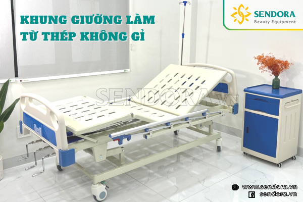 Toàn bộ khung giường bệnh nhân được làm bằng thép không gỉ