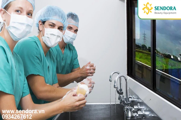 Công dụng bồn rửa tay bệnh viện tại Sendora