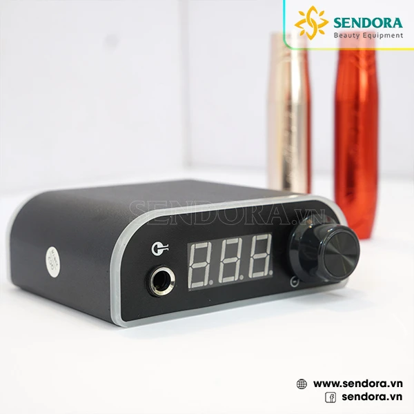 thiet bi co man hinh led theo doi