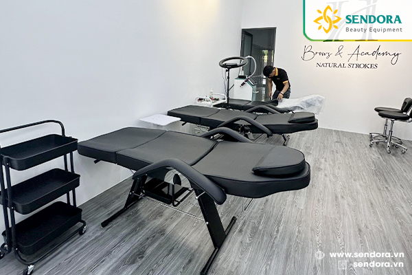 Các nội thất, thiết bị spa được bàn giao tại Hồng Anh Brows & Academy