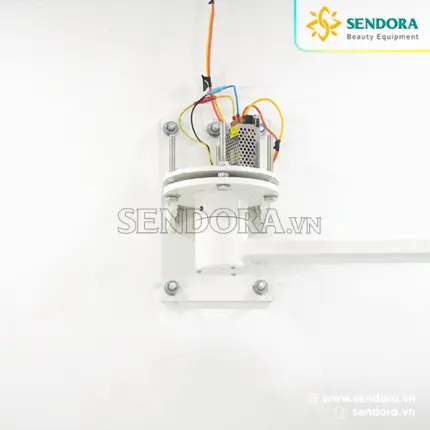 Đèn mổ phẫu thuật treo tường Led 30 bóng dùng cho bệnh viện, phòng khám, thú y