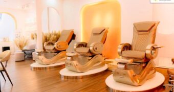 Bàn Giao Ghế Nail Massage Pedicure Màu Light Gold tại NIN Nail Beauty, Nha Trang