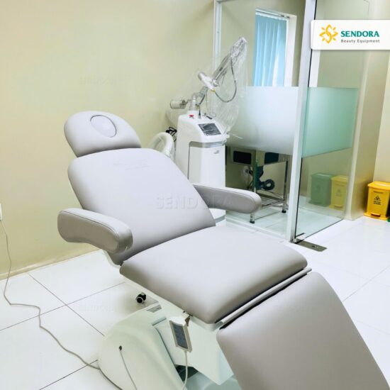 Bàn giao giường C800 3 động cơ màu xám