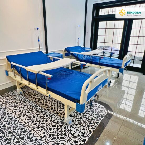 Bàn giao 10 giường y tế 1 tay quay cho phòng khám tại City Land Gò Vấp