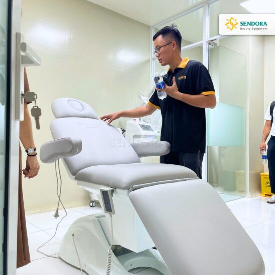 Bàn giao giường C800 3 động cơ màu xám