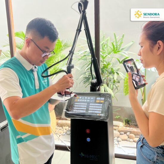 Bàn giao máy Laser Fractional CO2 HMRF-8080