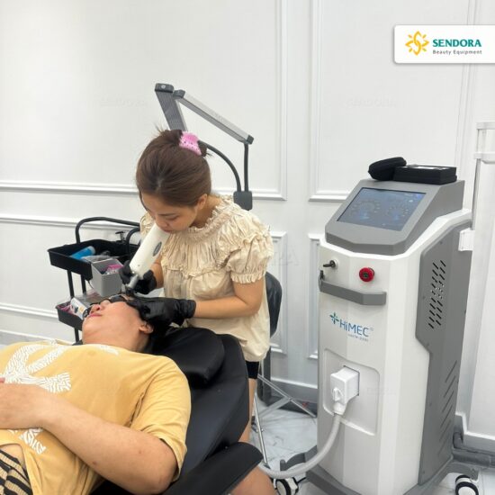 Bàn giao máy laser xóa hình xăm cao cấp Hi-MEC HMTR-2350