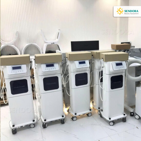 Bàn giao máy chăm sóc da Aqua Peel Ultra Spa