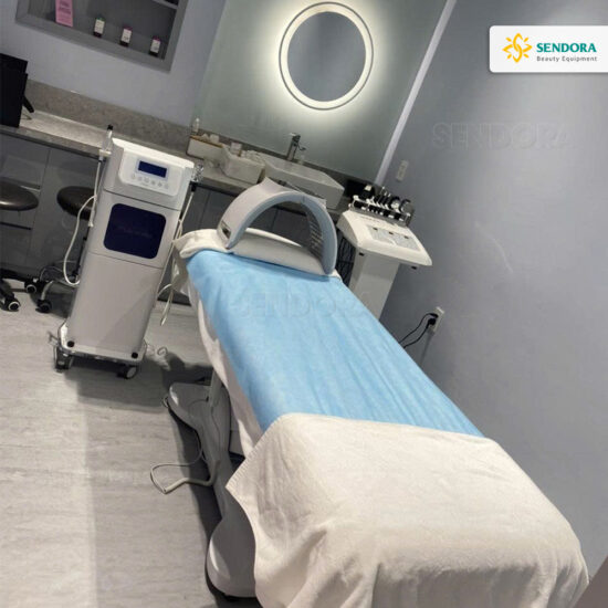 Bàn giao máy chăm sóc da Aqua Peel Ultra Spa