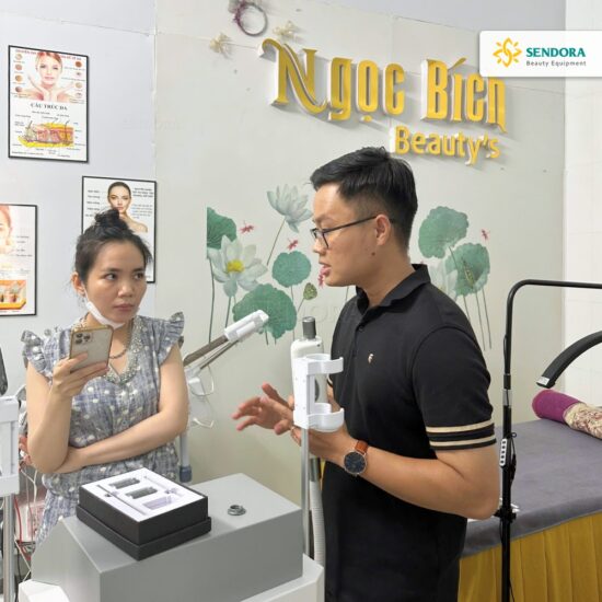 Bàn giao máy laser triệt lông xoá xăm 2in1 tại Ngọc Bích Beauty's