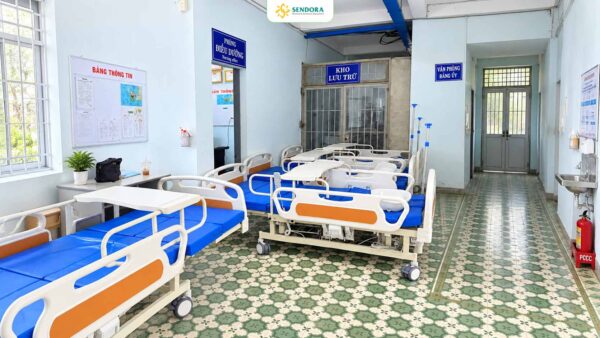 Bàn Giao Giường Bệnh Nhân Chỉnh Điện Humed HM-E4 Tại Bệnh Viện Đa Khoa Khu Vực Cam Ranh 8 Bàn giao giường bệnh nhân chỉnh điện Humed HM-E4 tại Bệnh viện Đa khoa Khu vực Cam Ranh
